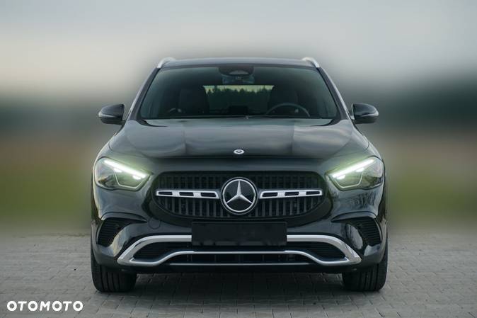 Mercedes-Benz GLA 200 mHEV Progressive 7G-DCT - 2