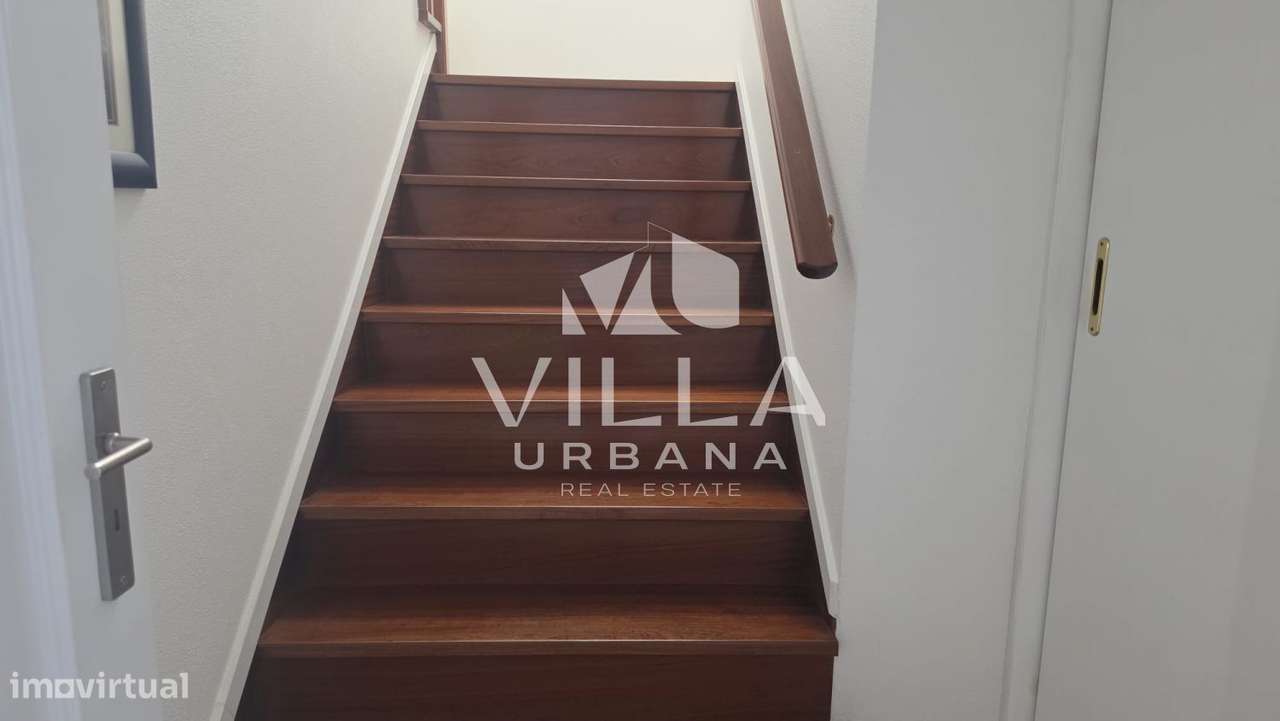 Moradia Isolada T4 com Cave, Sub-cave e Jardim | Charneca da Caparica-38