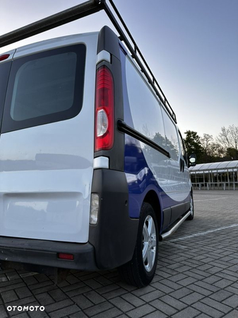 Renault trafic long - 12