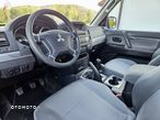 Mitsubishi Pajero - 29