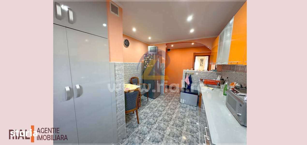 Apartament 3 camere de vânzare – Vitrometan-1