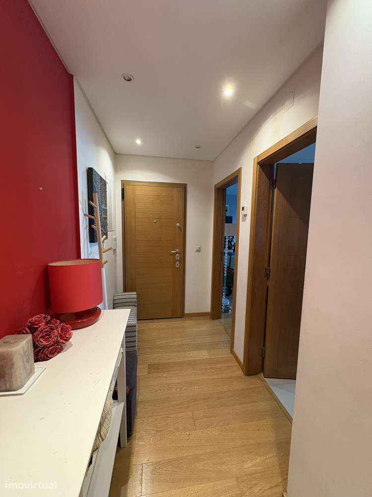 Excelente T2 na Quinta dos Barros (Alvalade), localização privilegiada - Grande imagem: 4/51