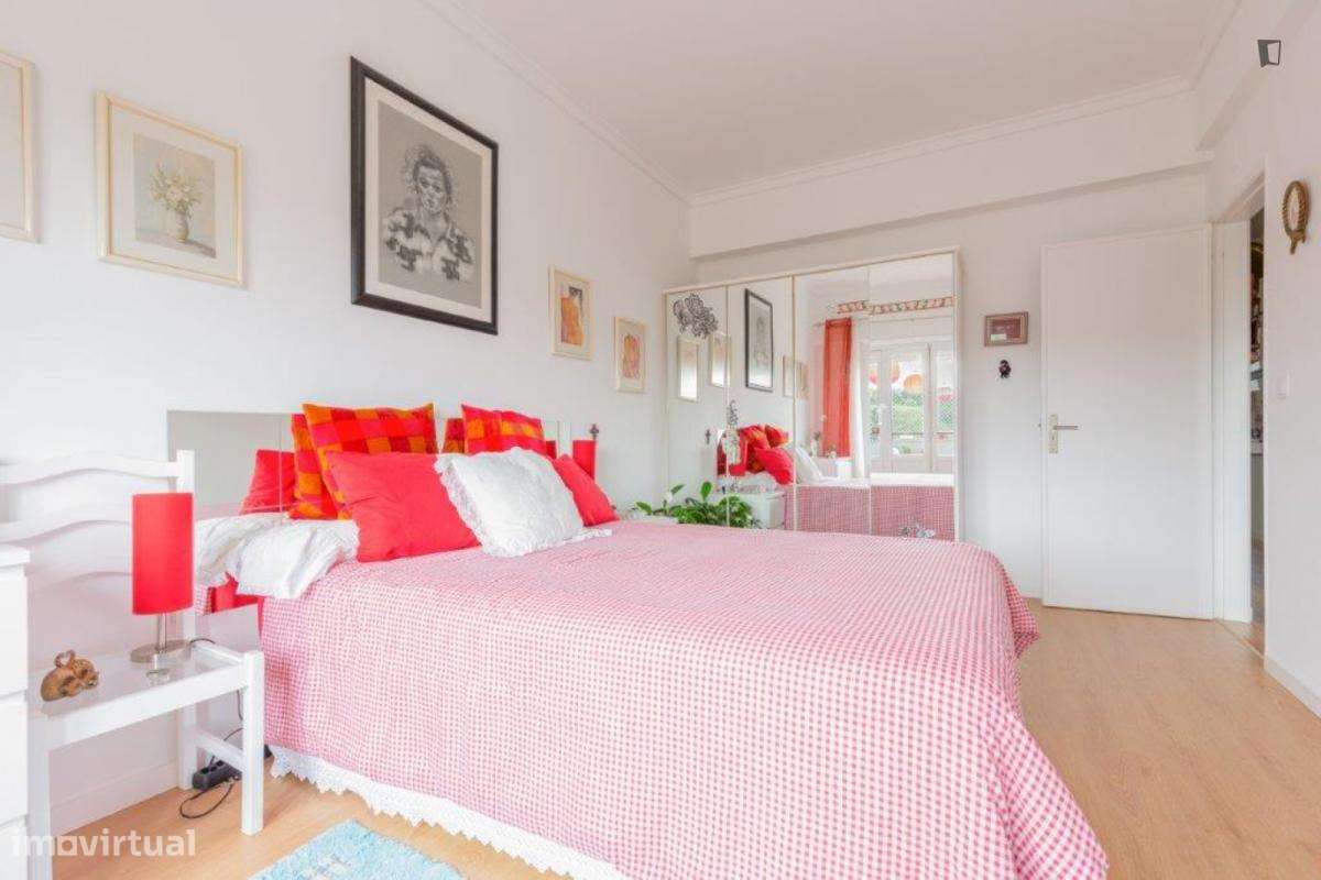 Quarto - localizado em Lumiar Lisbon - Grande imagem: 5/7