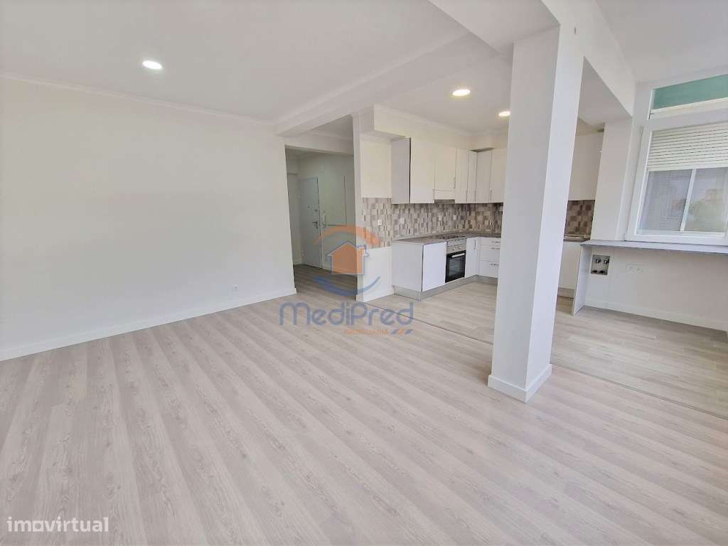 Apartamento T3,totalmente remodelado, em Camarate | Loures - Grande imagem: 4/20