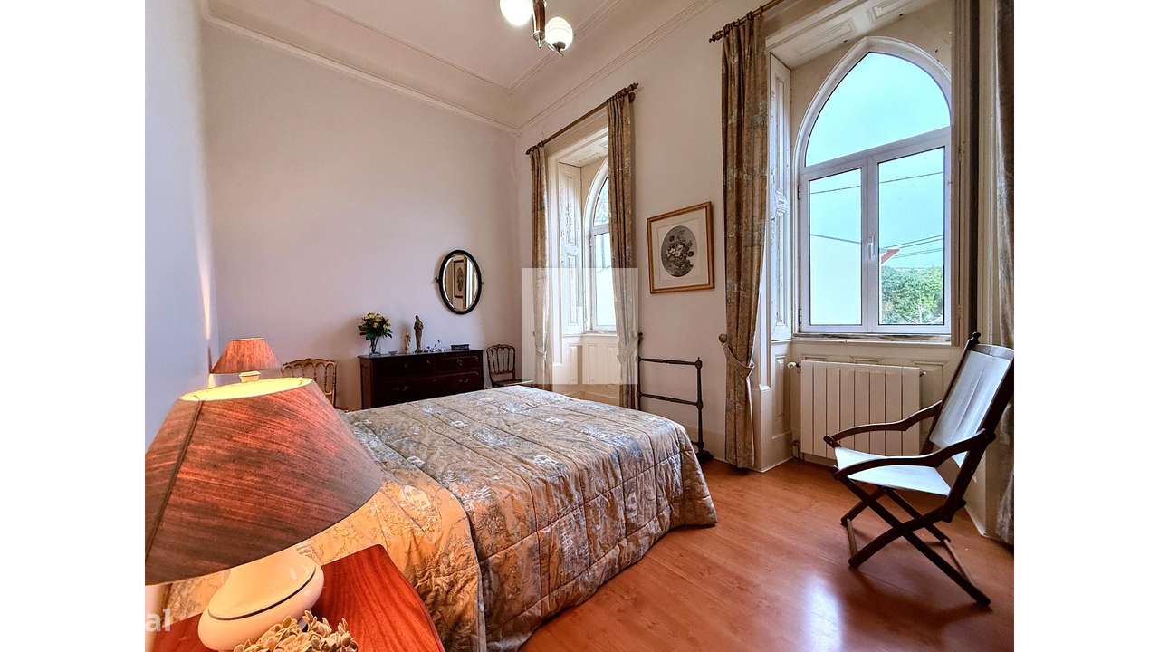 Moradia Senhorial T6-10