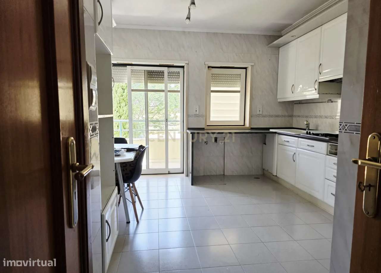 Apartamento T3 com garagem, em São Domingos de Rana, Cascais-6