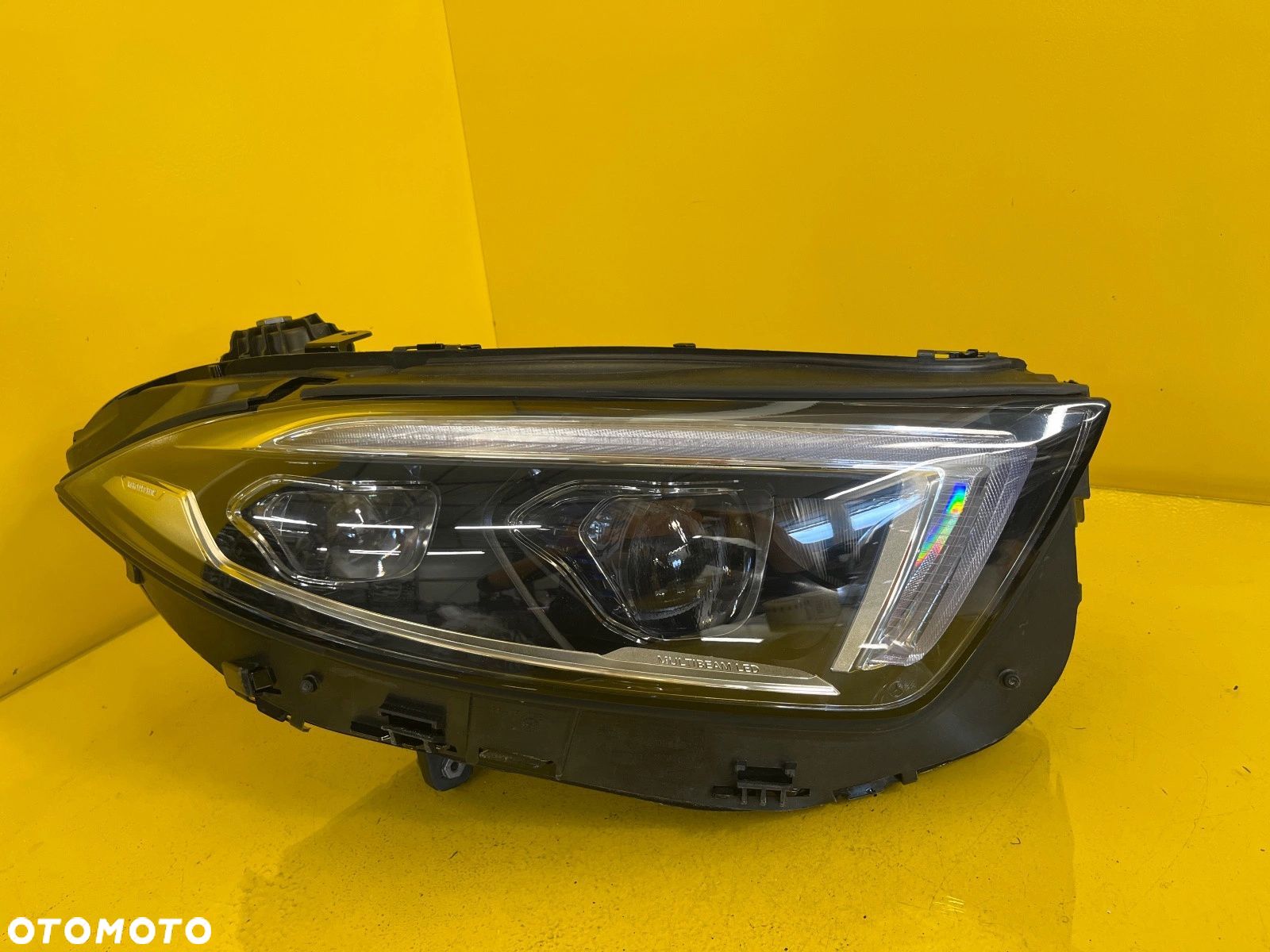 LAMPA PRAWA MERCEDES CLS W257 18-MULTBEAM FULL LED - 1