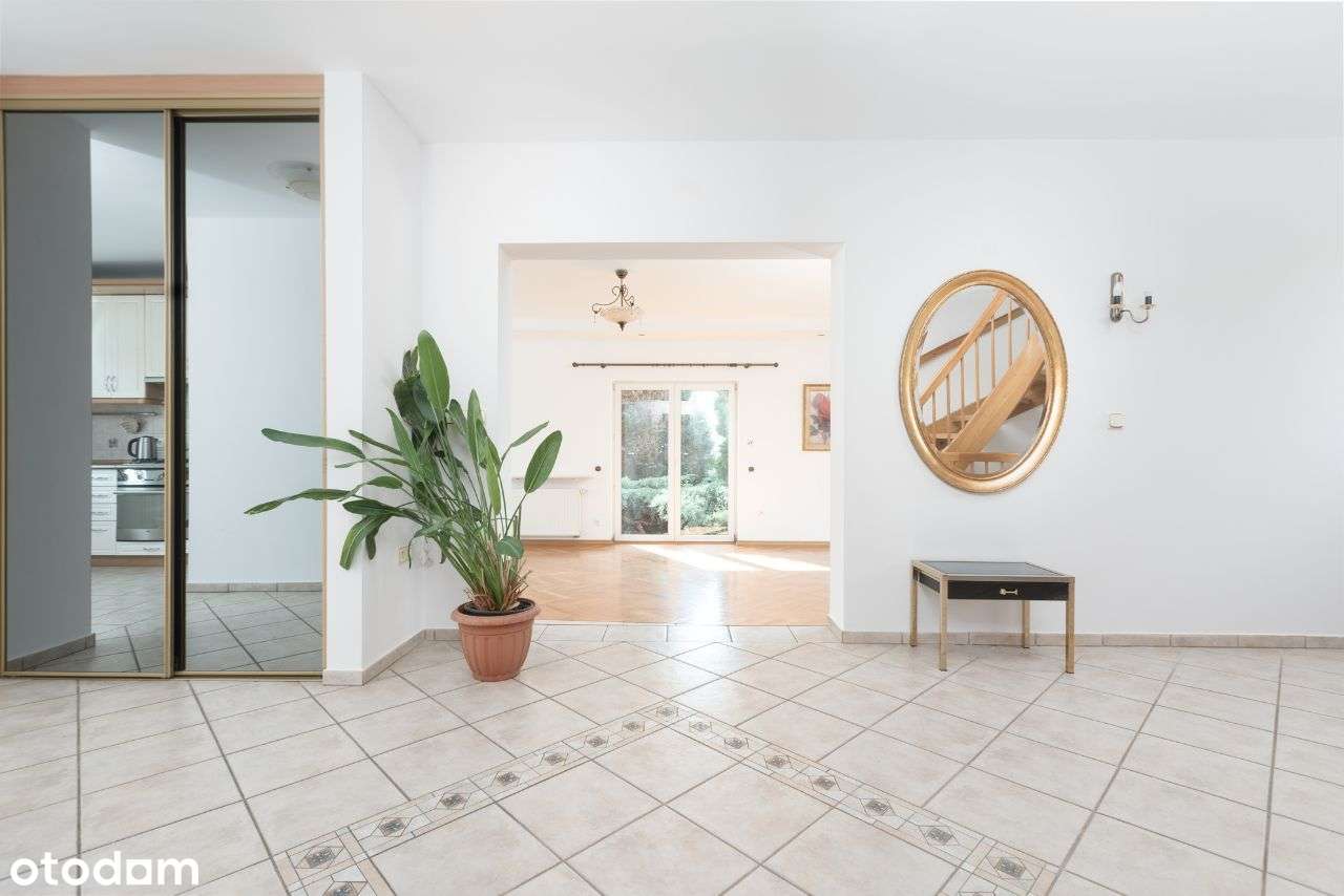 Wyjątkowy dom w Baranowie-7