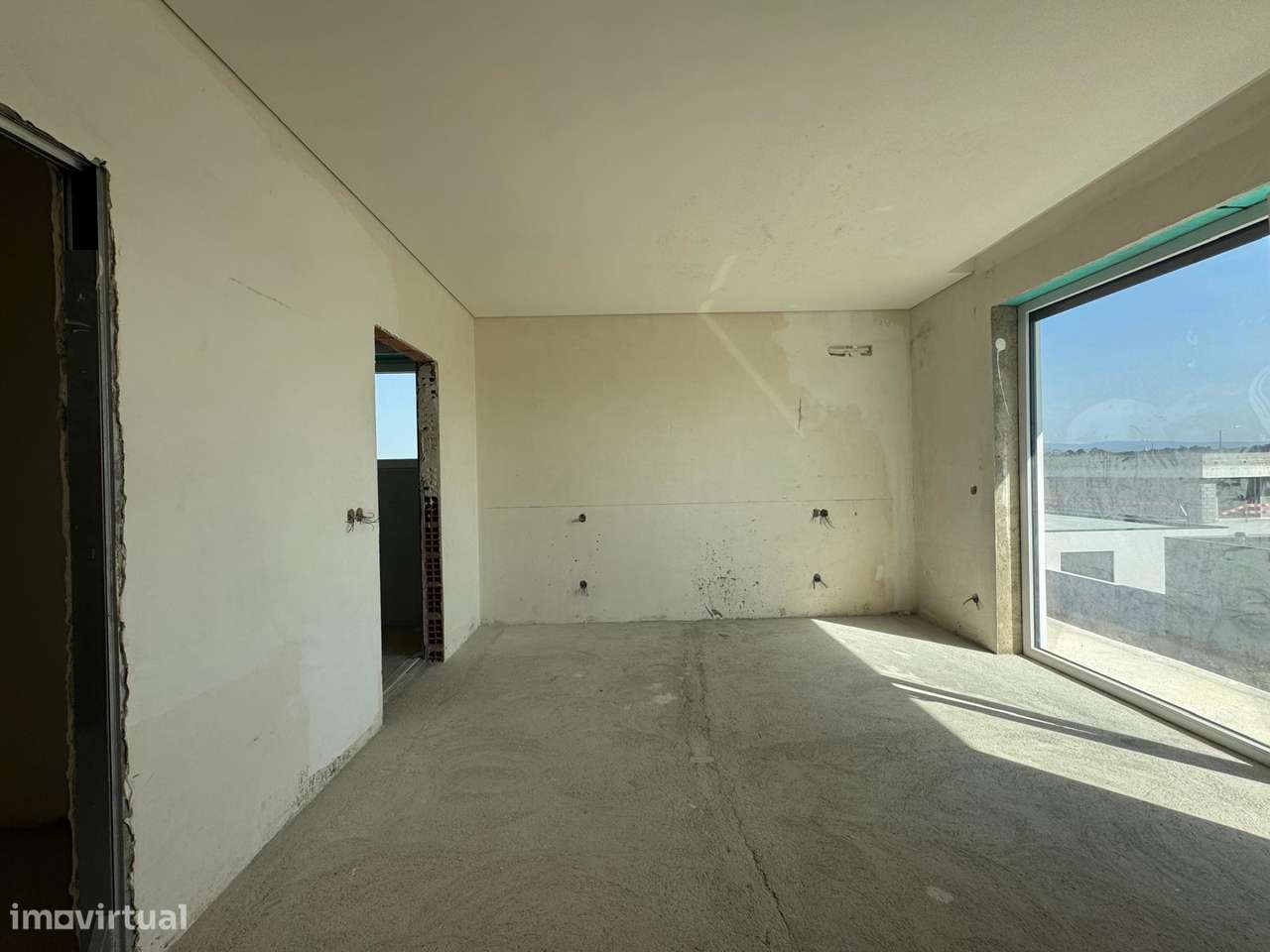 Moradia T3+1 em construção com excelente localização - Exclusivo-11