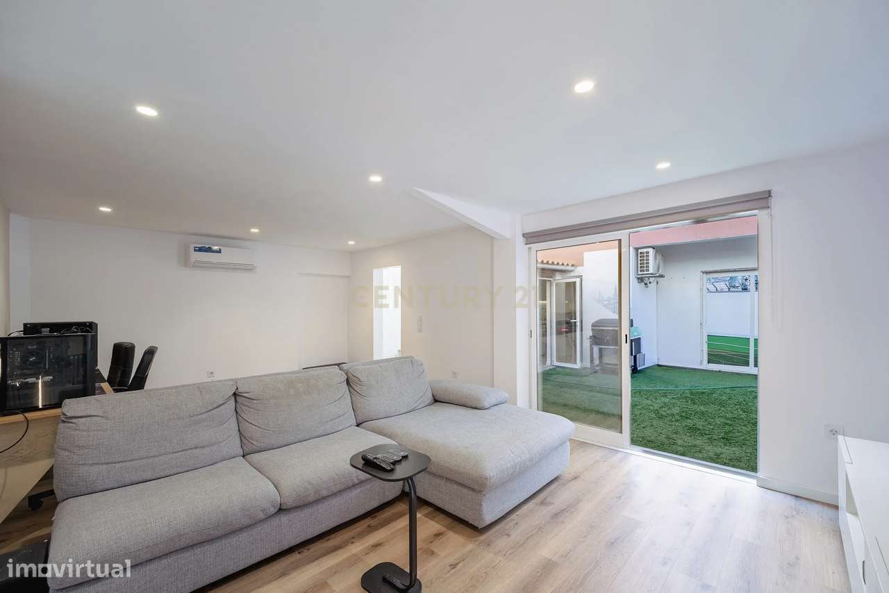 Apartamento com 3 quartos e Logradouro - Grande imagem: 3/38