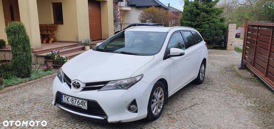 Toyota Auris 1.4 D-4D Luna - 10