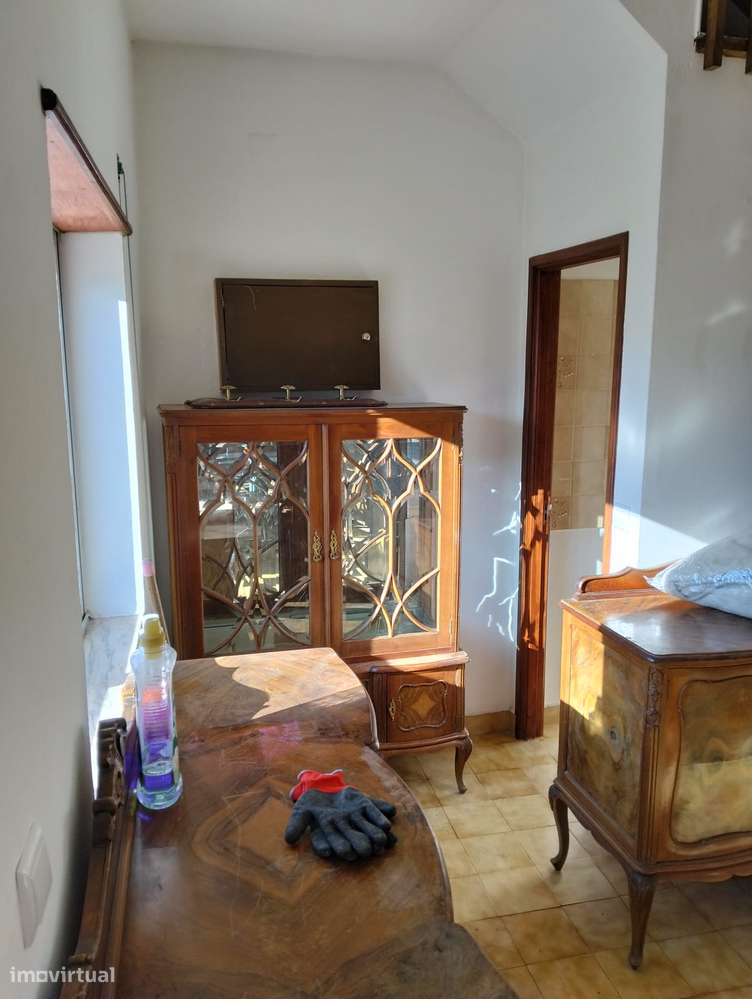 Moradia T2 totalmente Remodelada e Mobilada - Grande imagem: 3/17