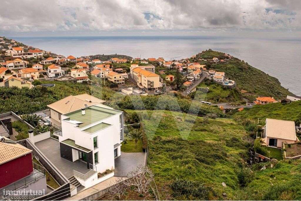 Moradia T3 Estilo Moderno - Ribeira Brava - Grande imagem: 4/60