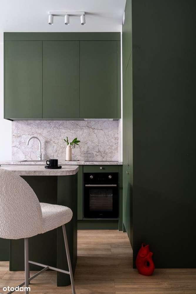 Lokal kompletnie wykończony i umeblowany -23% Vat - Pełny obrazek: 4/10