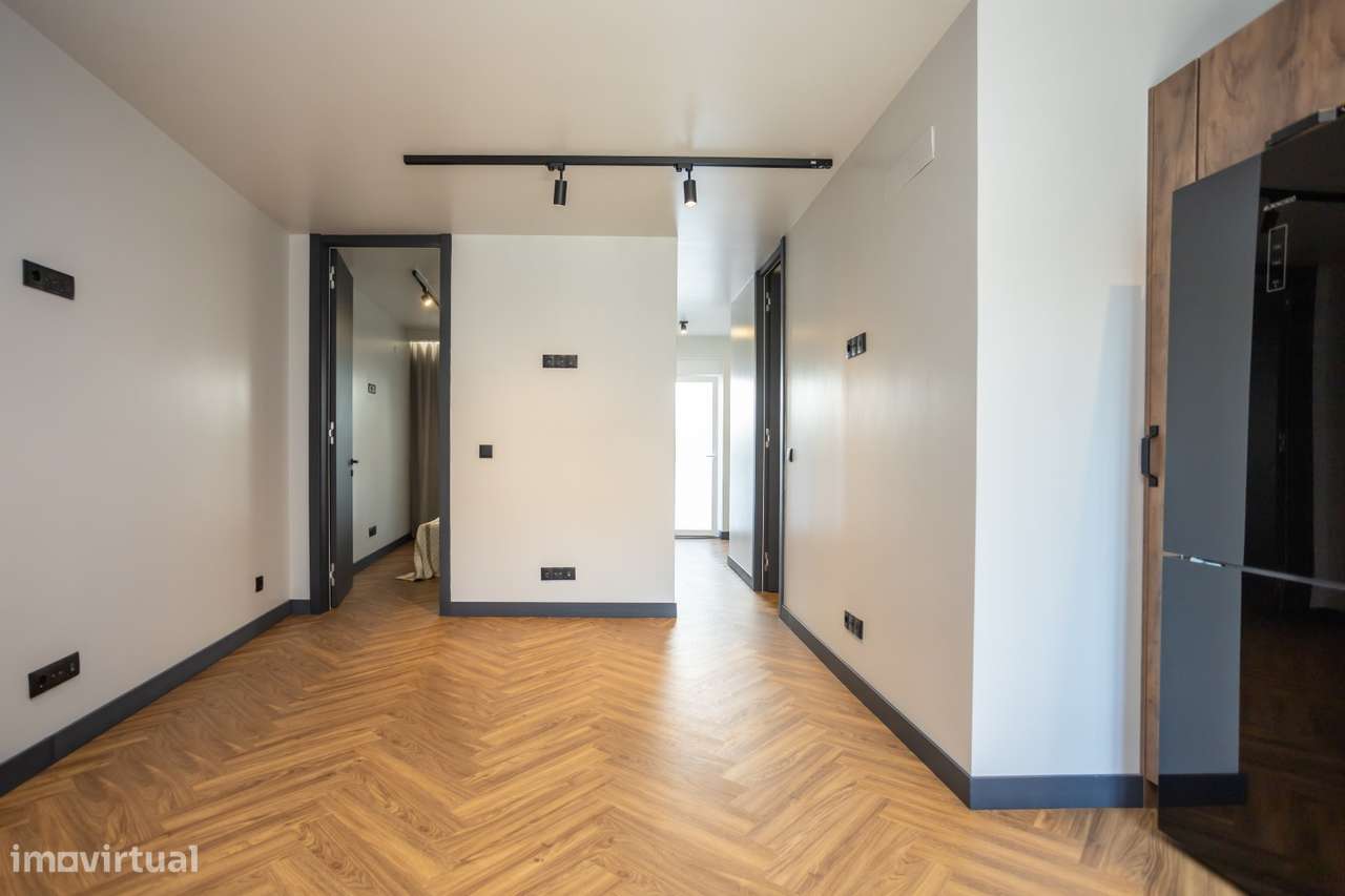 Moradia Térrea T1+1, design de Luxo, Pátio Privativo perto  Rio Sado - Grande imagem: 4/16