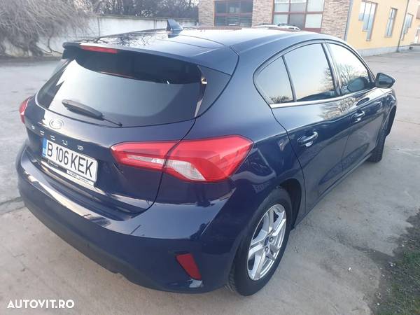 Ford Focus 1.0 EcoBoost Trend Edition - 8
