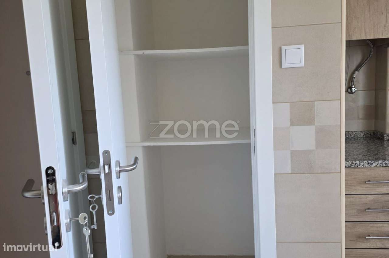 T2 Arrendamento Reboleira - Grande imagem: 4/27