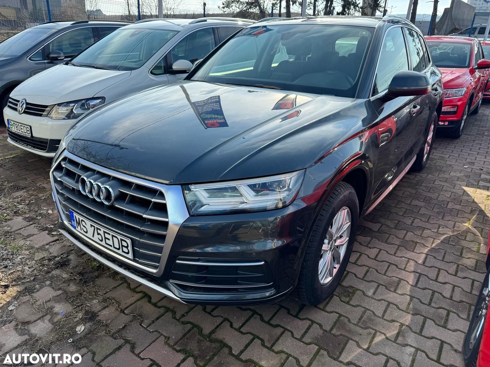 Audi Q5 2.0 40 TDI quattro S tronic Design - 1