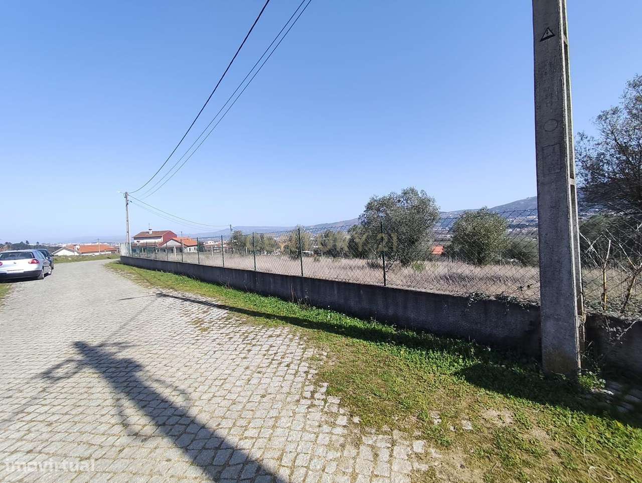 Terreno de 2910 m2 frente a estrada - Grande imagem: 4/10