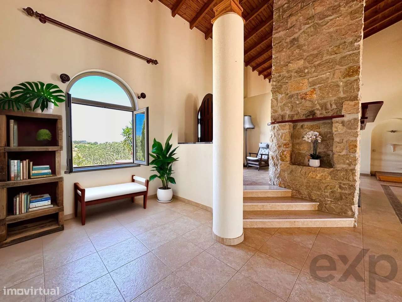 Casa senhorial privada com piscina em mais de 5 hectares.-9