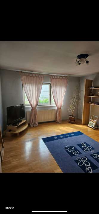 Vila Centrala 290 mp utili , 700 mp  de teren,15 ml Front, Str. Fantan - Imagine principală: 4/12