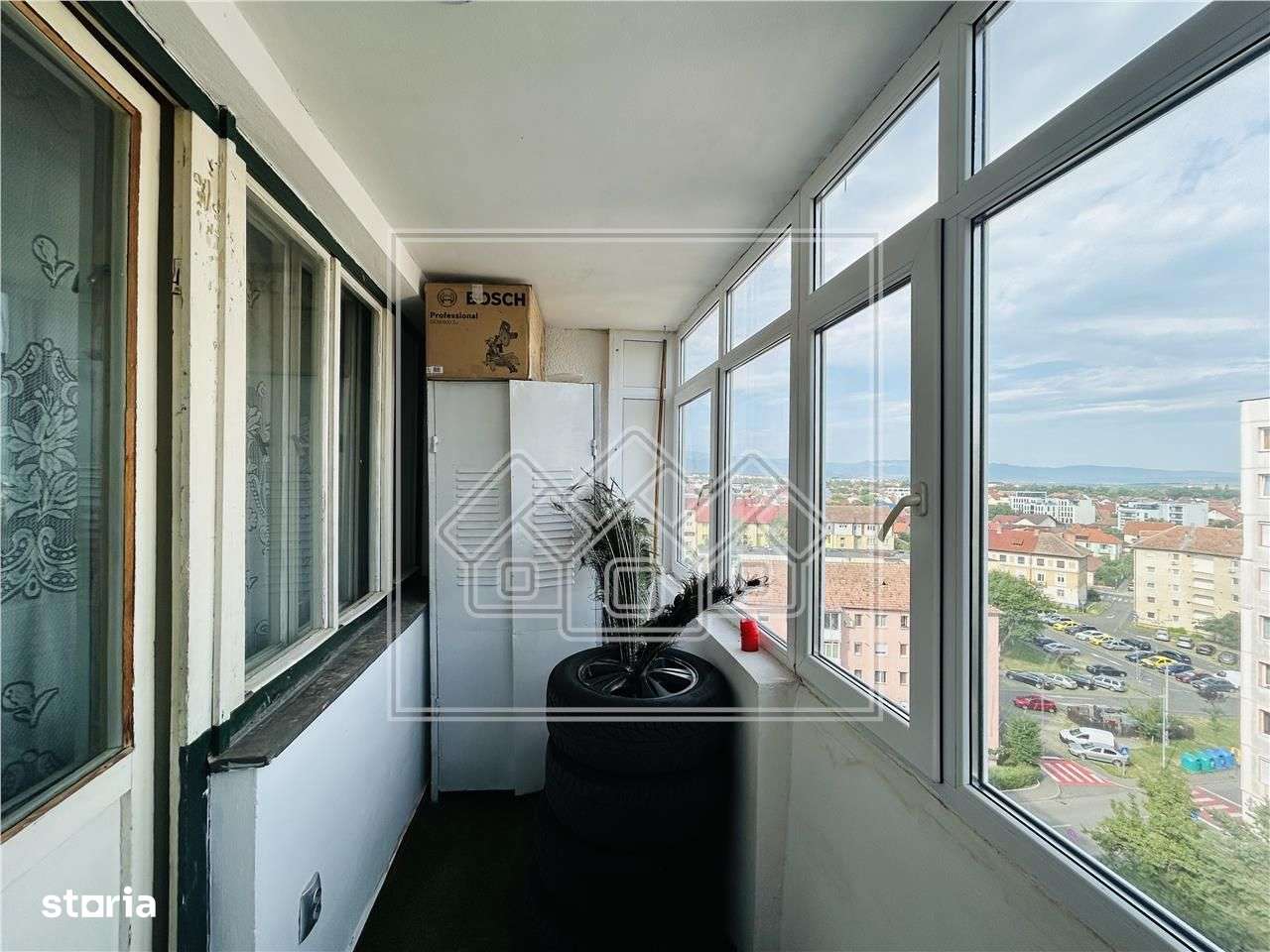 Ap semidecomandat, 2 camere, balcon inchis, 53 mp + 7 mp - M.Viteazu - Imagine principală: 3/19