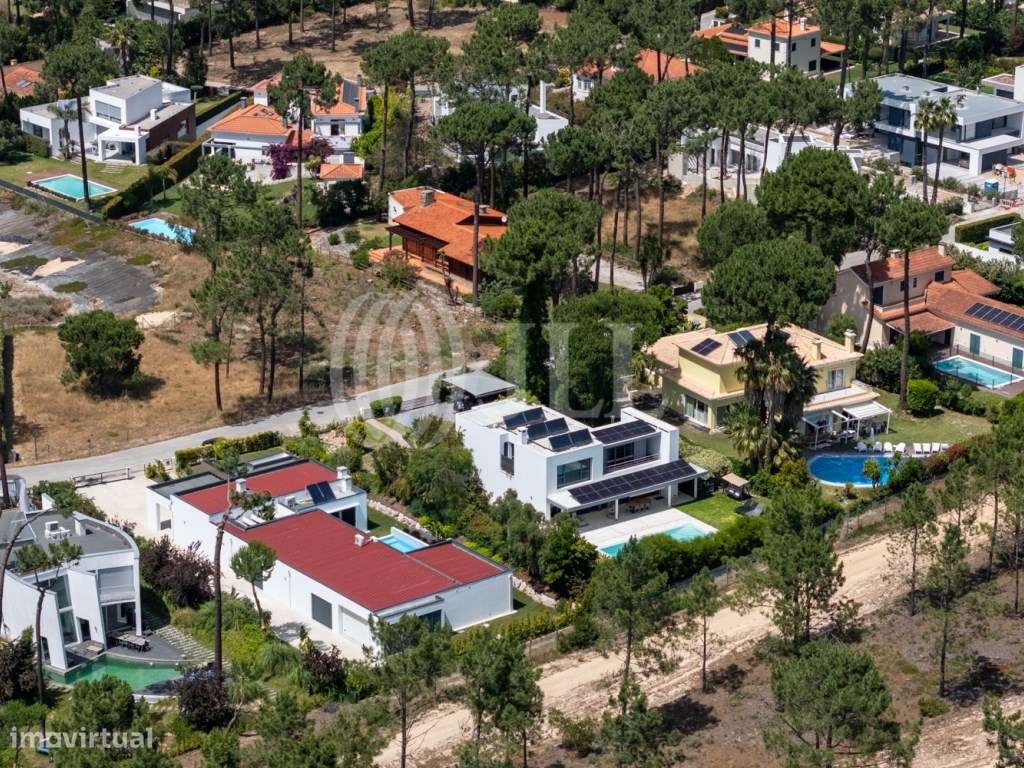 Moradia T5 com piscina, na Herdade da Aroeira, Almada-45