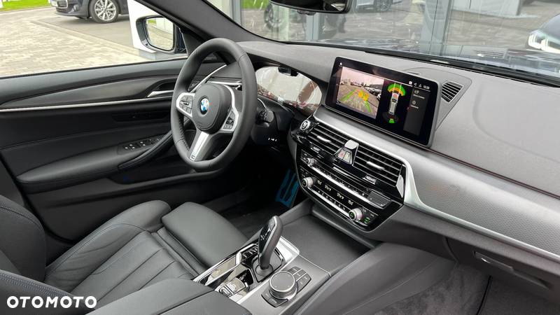 BMW Seria 5 520d xDrive mHEV M Sport sport - 21