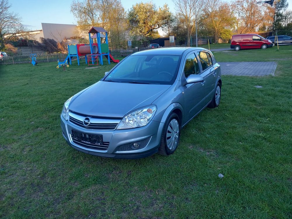 Opel Astra H 1.6 Edition Sport 2009