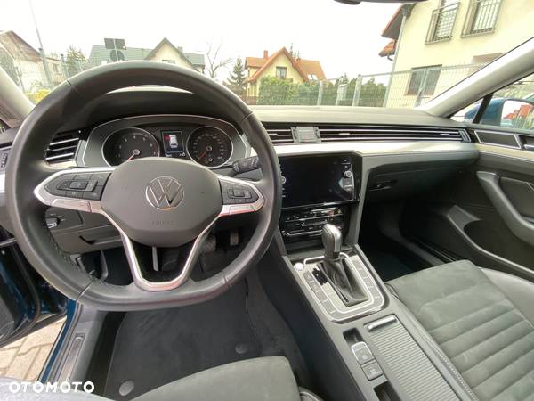 Volkswagen Passat 2.0 TSI Elegance DSG - 19