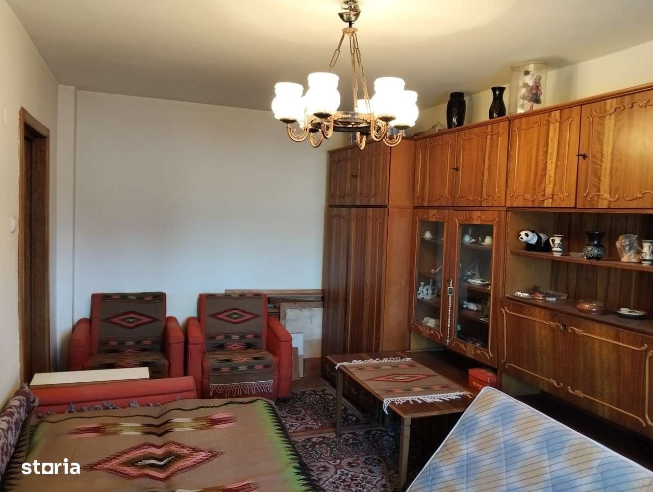 Apartament Piata Mica , etaj 2   , decomandat-3