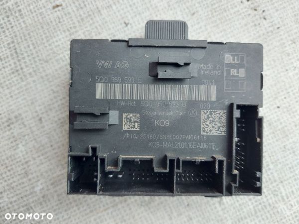 VW PASSAT B8 MODUŁ STEROWNIK DRZWI 5Q0959593B 5Q0959593E - 1