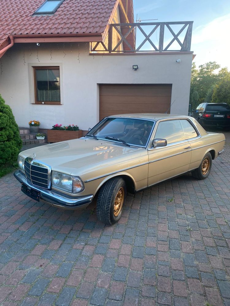 Mercedes-Benz E 1980