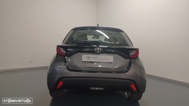 Toyota Yaris 1.0 VVT-i Comfort Plus - 4