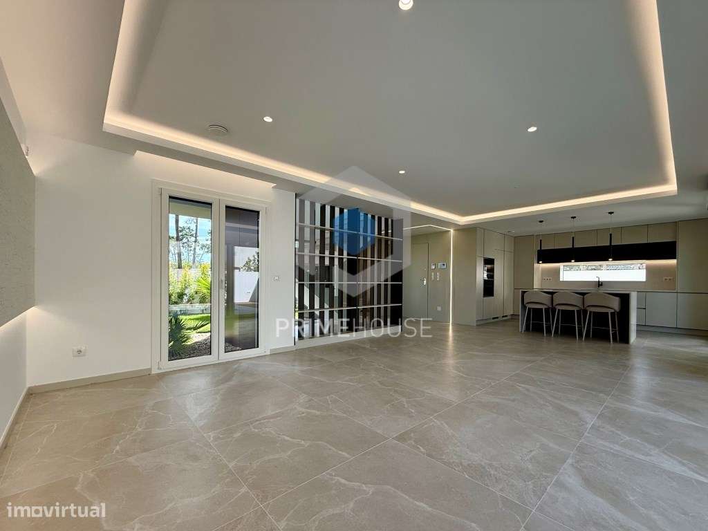 Moradia T3 - Aroeira - Pronta Habitar-19