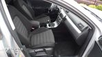 Volkswagen Passat 2.0 TDI Comfortline - 19