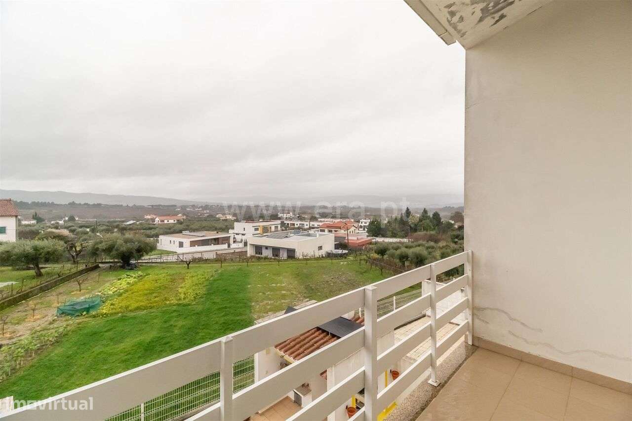 Moradia em Banda T4 / Fundão, Fundão-18