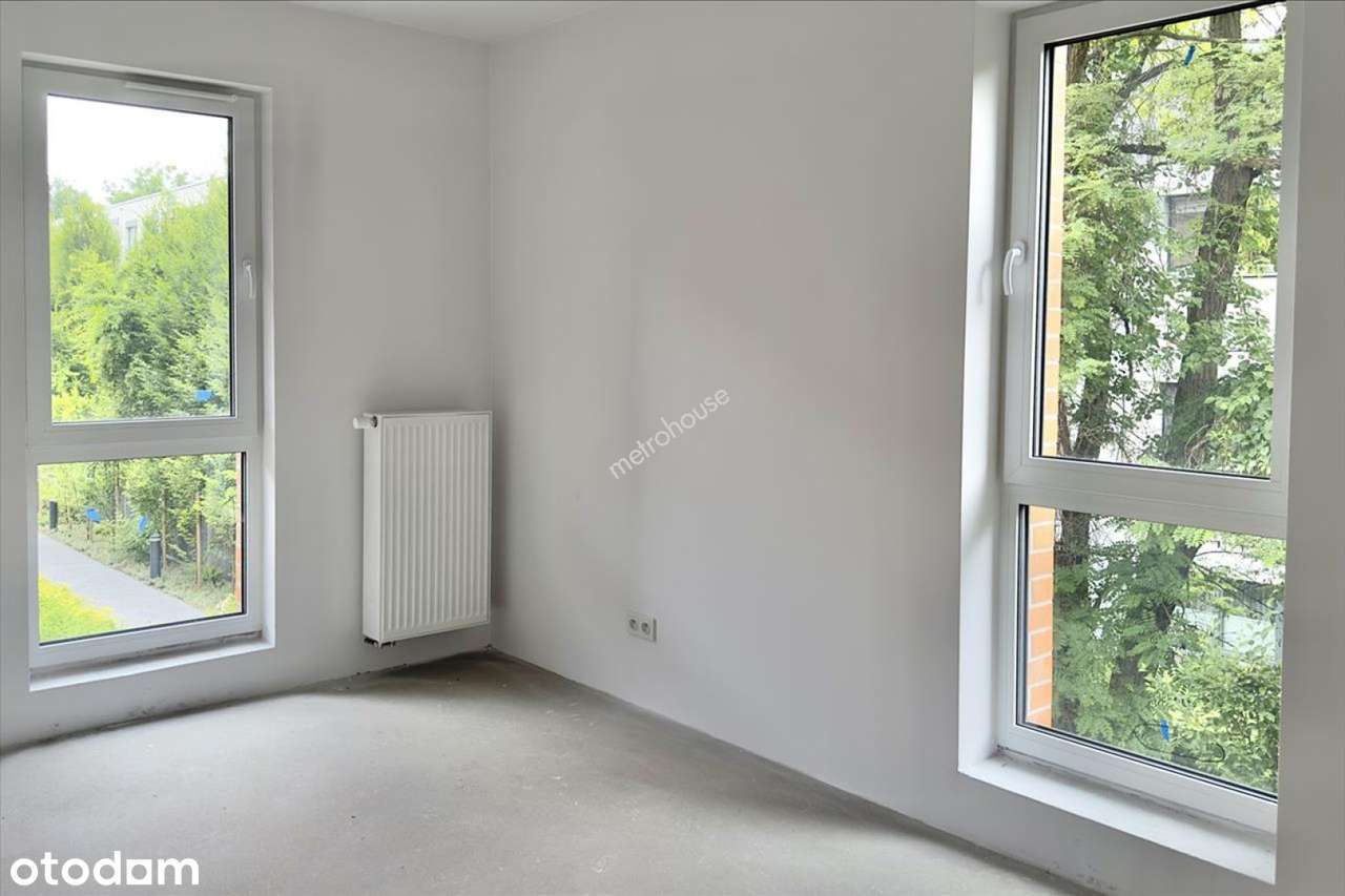 4 pokoje w Aroma Park, cisza zieleń, garaż z ładowarkami do EV komórka-5