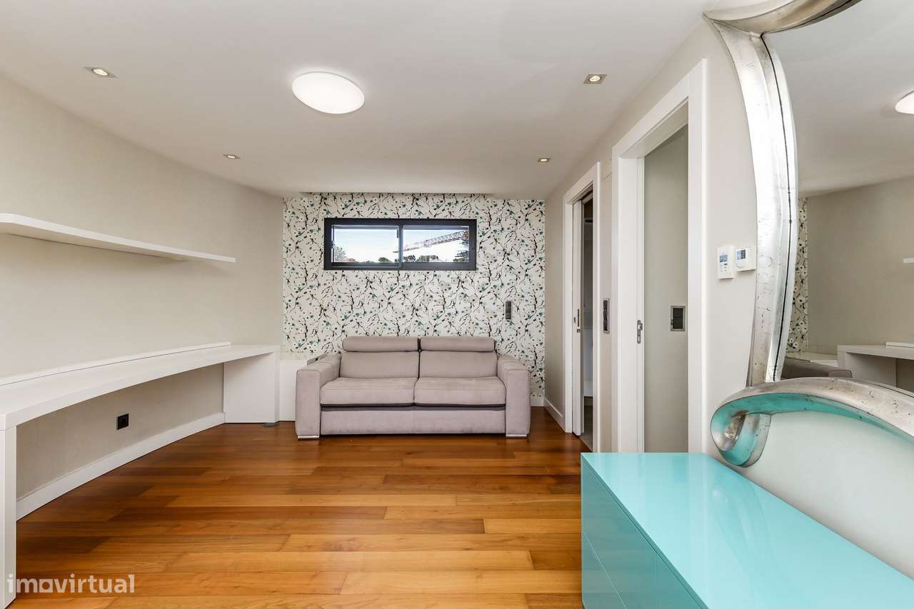Moradia T5 de Luxo no Estoril — Exclusividade, Conforto e Estilo de Vi-29