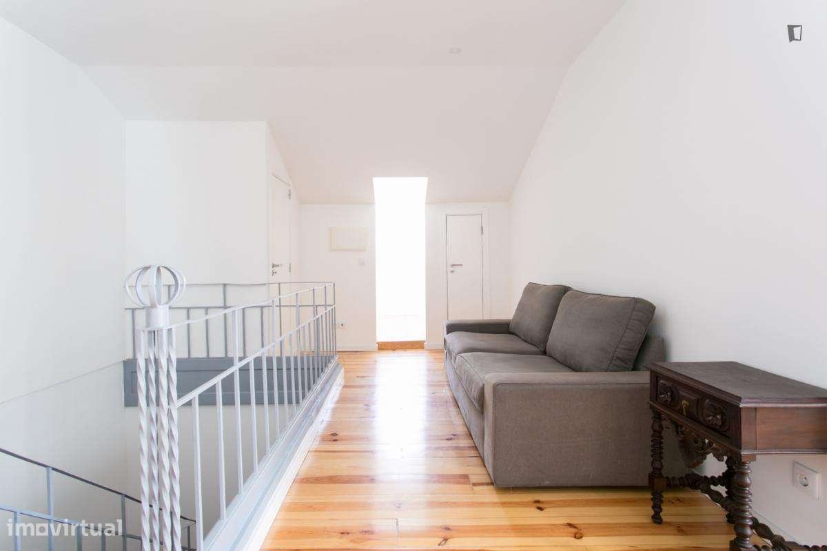 Apartamento com 7 quartos - localizado em Anjos Lisbon - Grande imagem: 2/9