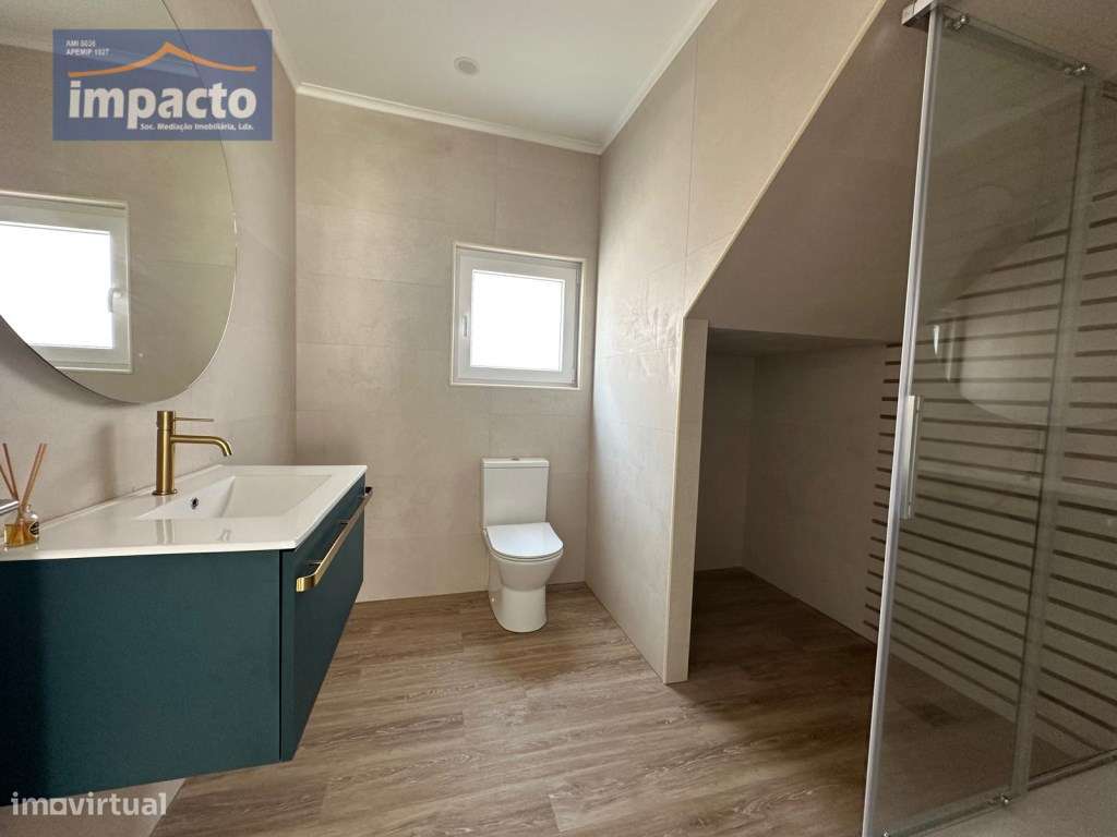 Moradia totalmente renovada, Ericeira-10