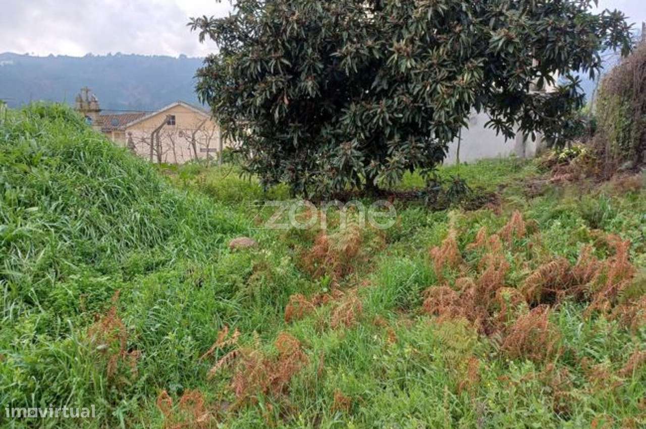 Terreno com Vistas Deslumbrantes — Bisalhães, Vila Real - Grande imagem: 2/9