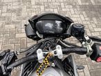 Triumph Street Triple - 8