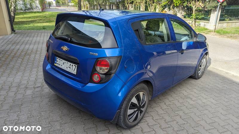 Chevrolet Aveo 1.2 LS - 14