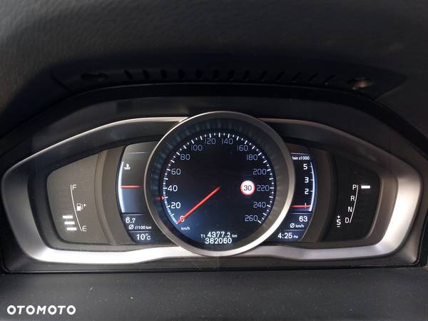 Volvo V70 D4 Drive-E Dynamic Summum - 13