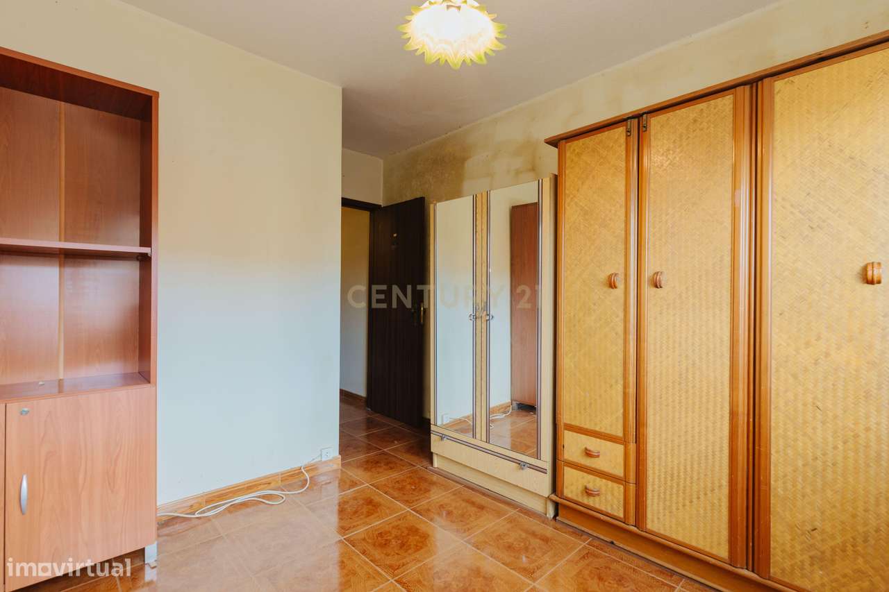 Apartamento T4 à venda no Barreiro-23