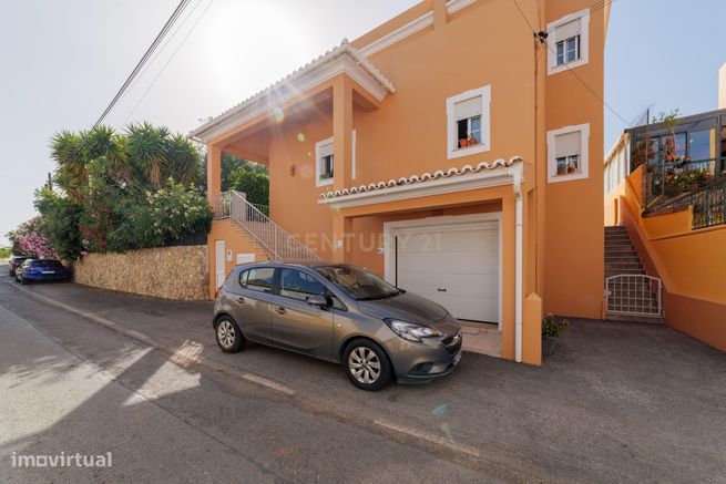 Moradia Isolada T3 com Jardim e Garagem em Bernardinheiro, Tavira-0