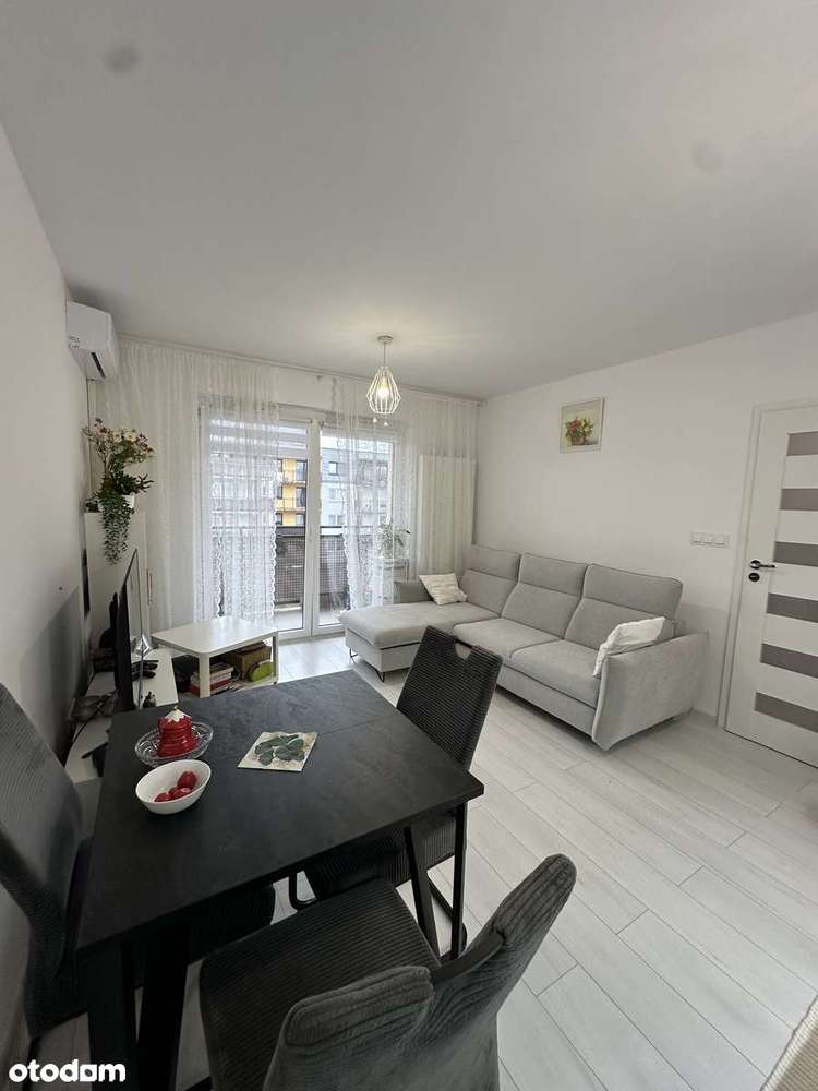 ok.ul.Lubomierskiej/3pok/klima/loggia/rowerownia/2020r.-4