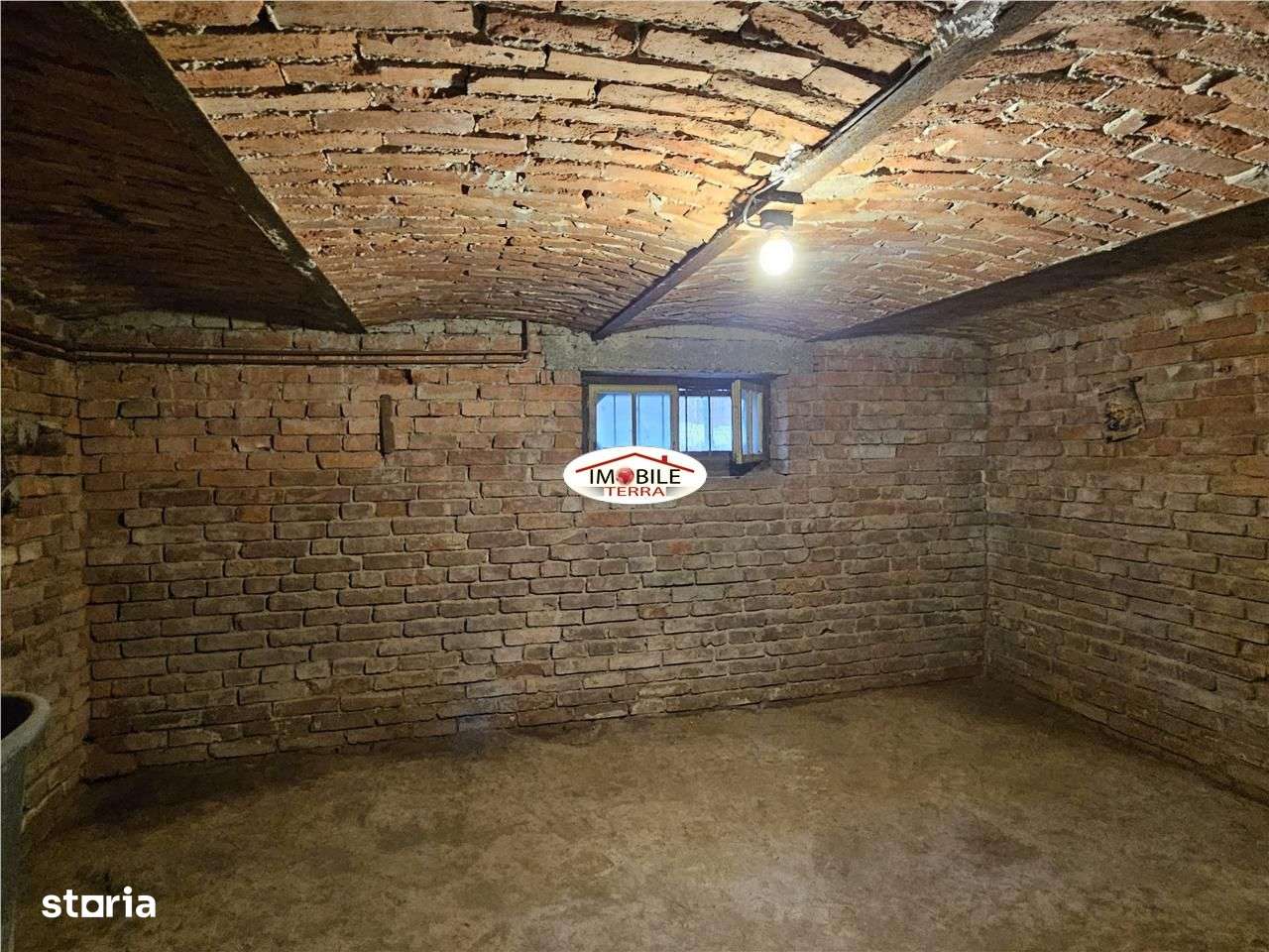 Casa cu 900 mp teren zona Calea Poplacii aproape de Parcul Sub Arini-11