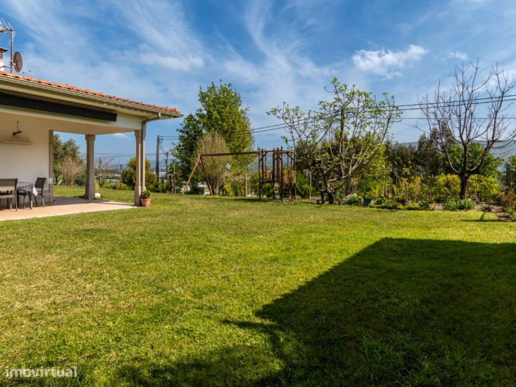 Encantadora Moradia Térrea V3-27